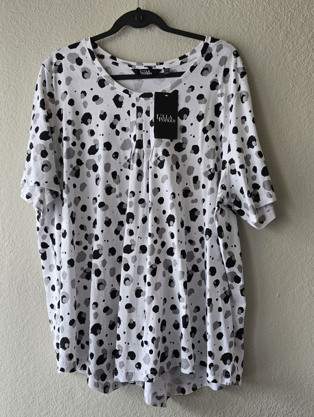 Ulla Popken animal print pleated knit blouse white black gray cotton size 20/22